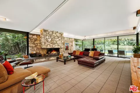 4727 Louise Ave, Encino, CA 91316