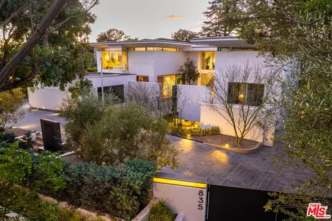 835 San Vicente Blvd, Santa Monica, CA 90402