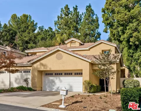 5621 Roundtree Pl, Westlake Village, CA 91362