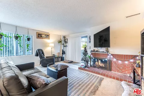 2203 E Bermuda St, Long Beach, CA 90814 photo 4