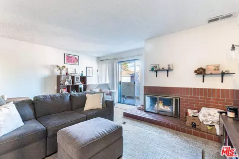 2203 E Bermuda St, Long Beach, CA 90814 photo 5