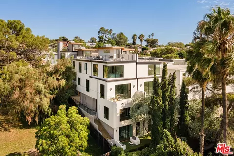 863 Hyperion Ave, Los Angeles, CA 90029