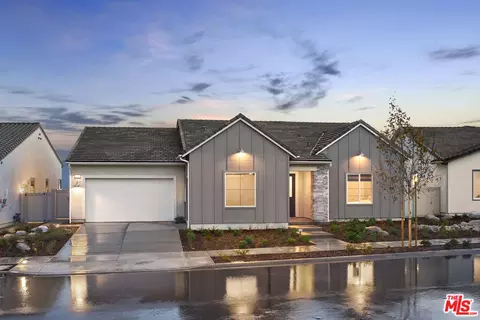 17816 Cirrus Dr, Santa Clarita, CA 91350