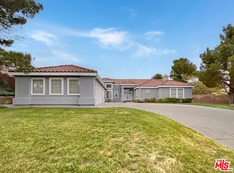 41105 Heights Dr, Palmdale, CA 93551