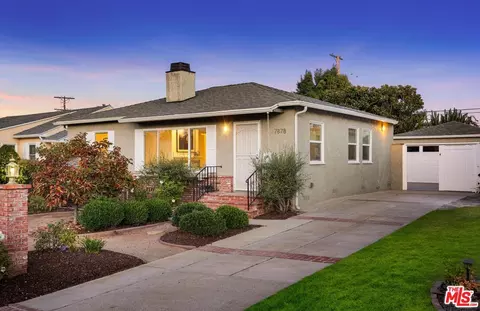 7878 Naylor Ave, Los Angeles, CA 90045