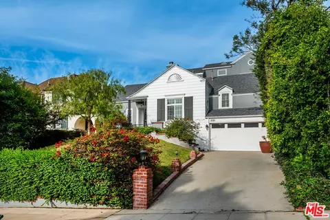 10311 Lorenzo Dr, Los Angeles, CA 90064