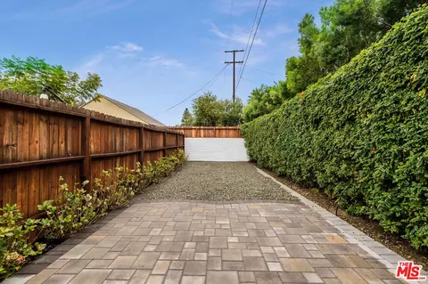 6249 Langdon Ave, Van Nuys, CA 91411 photo 11