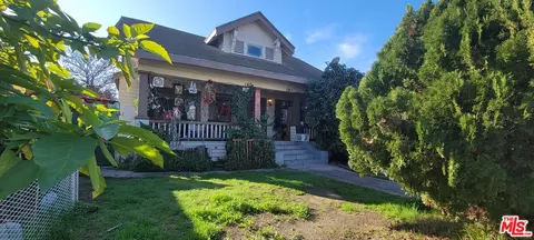 140 W 47th St, Los Angeles, CA 90037