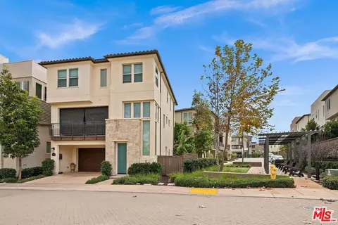 16201 Camden Cir, San Diego, CA 92127