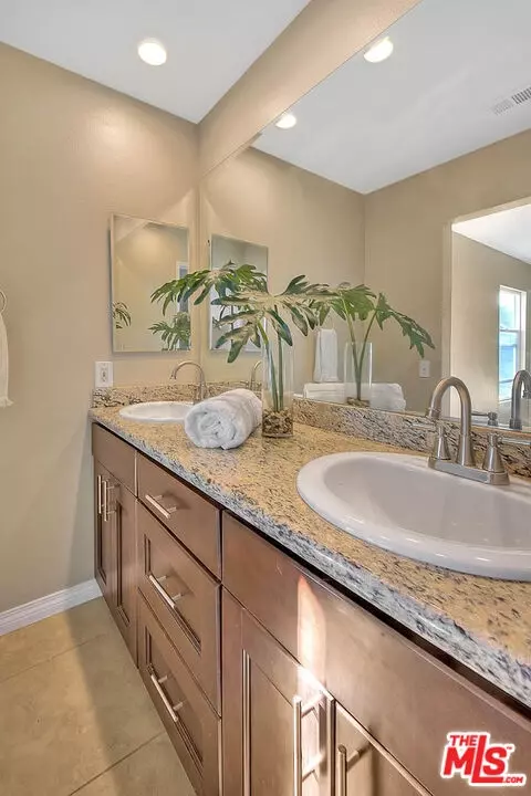 15311 Rancho Serena Dr, Paramount, CA 90723 photo 17