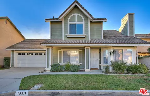 15311 Rancho Serena Dr, Paramount, CA 90723