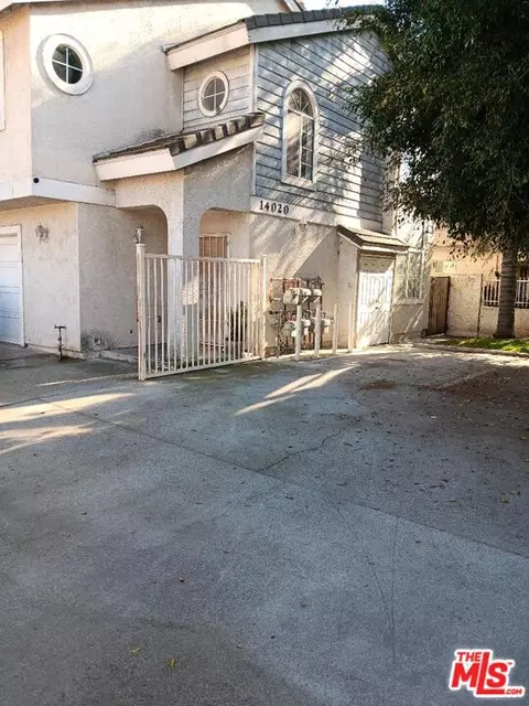 14020 Orizaba Ave #4A, Paramount, CA 90723