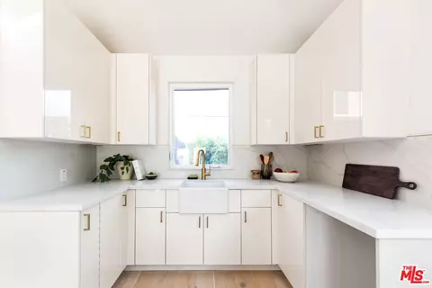 857 Rose Ave, Venice, CA 90291 photo 24