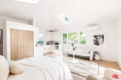 857 Rose Ave, Venice, CA 90291 photo 25