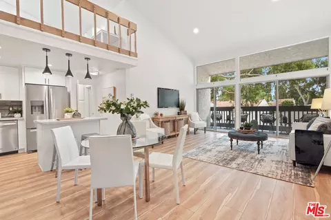 605 S Prospect Ave #304, Redondo Beach, CA 90277