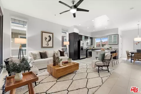 12920 Runway Rd #260, Playa Vista, CA 90094
