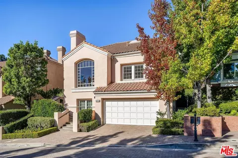 11731 Folkstone Ln, Los Angeles, CA 90077
