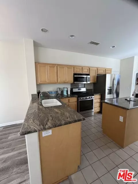 23981 Kaleb Dr, Corona, CA 92883 photo 7