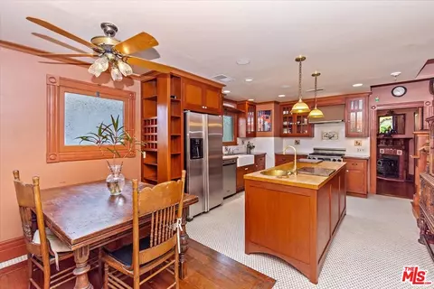 448 N Summit Ave, Pasadena, CA 91103 photo 9