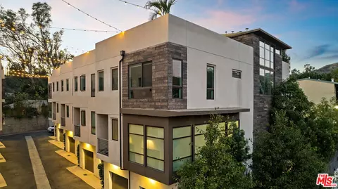 2111 N Cahuenga Blvd #7, Los Angeles, CA 90068