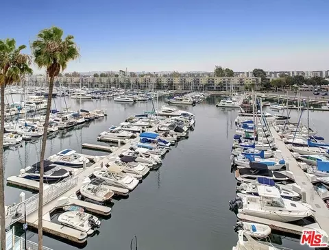 4267 Marina City Dr #206, Marina Del Rey, CA 90292