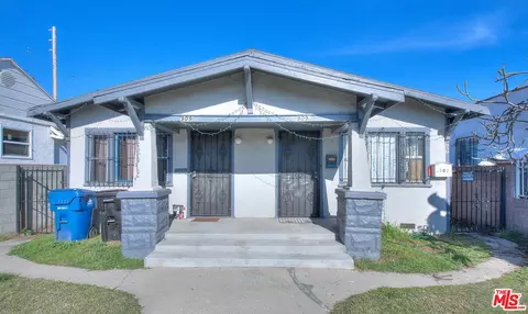 907 E 79th St, Los Angeles, CA 90001