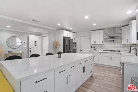 7815 Devenir Ave, Downey, CA 90242 photo 6
