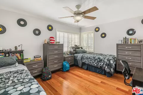 5836 Burnet Ave, Sherman Oaks, CA 91411 photo 16