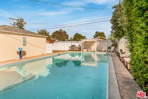 5836 Burnet Ave, Sherman Oaks, CA 91411 photo 23