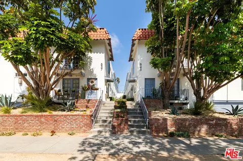 843 11th St #4, Santa Monica, CA 90403
