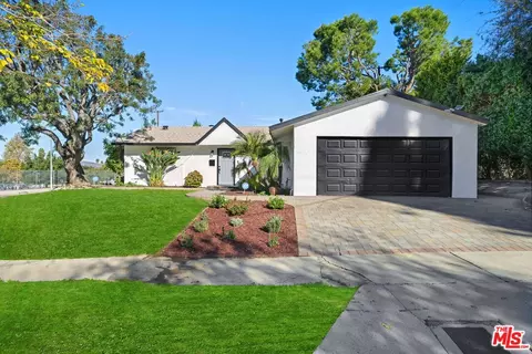 20771 Clark St, Woodland Hills, CA 91367