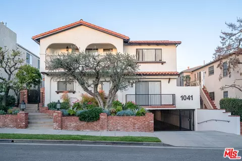 1041 18th St #2, Santa Monica, CA 90403