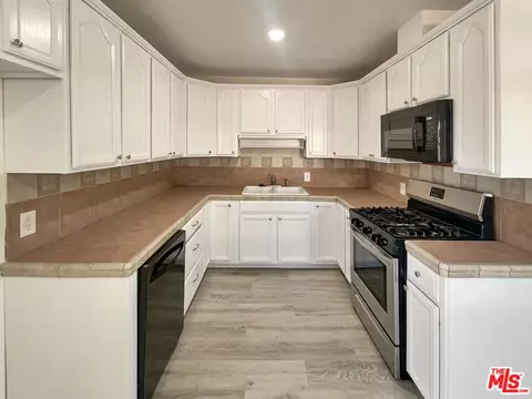 13242 Cornuta Ave, Downey, CA 90242 photo 4