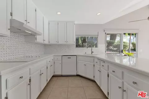 4479 Salisbury Dr, Carlsbad, CA 92010 photo 7