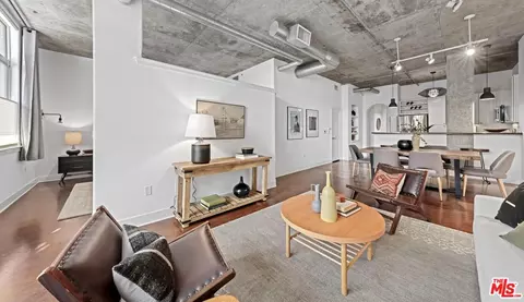 840 E Green St #117, Pasadena, CA 91101