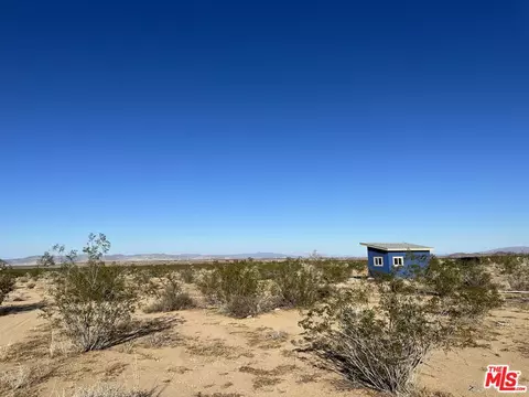 779 Sunset Rd, Joshua Tree, CA 92252 photo 3