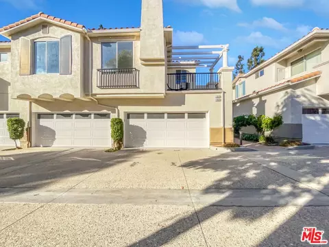 11839 Barletta Pl, Moorpark, CA 93021