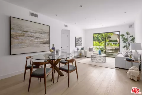 1123 S Shenandoah St #302, Los Angeles, CA 90035