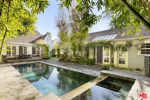 843 S Citrus Ave, Los Angeles, CA 90036
