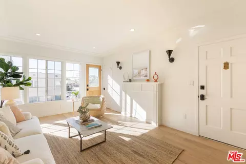 445 N Sierra Bonita, Los Angeles, CA 90036