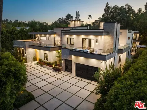 4111 Valley Meadow Rd, Encino, CA 91436