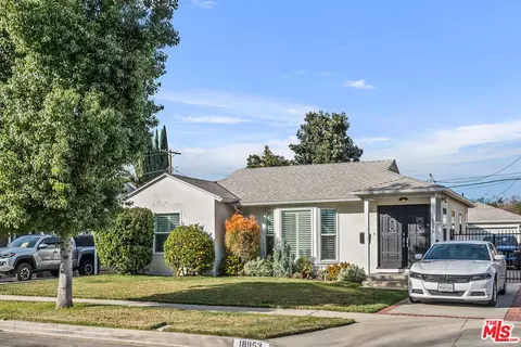 18953 Wyandotte St, Reseda, CA 91335