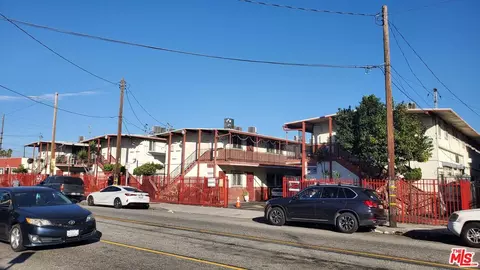 10506 S Inglewood Ave, Inglewood, CA 90304