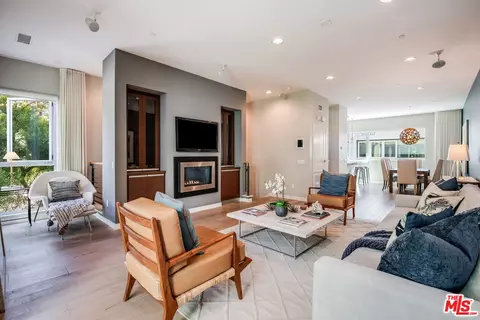 310 Washington Blvd #401, Marina Del Rey, CA 90292