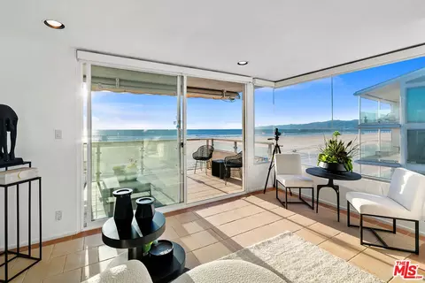 2 Ketch St #201, Marina Del Rey, CA 90292