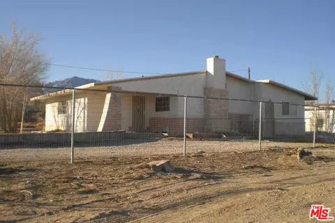 10316 Baker Rd, Lucerne Valley, CA 92356 photo 2