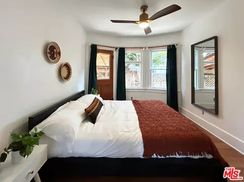 Bedroom - 335 5th Ave, Venice, CA 90291 photo 1 of 5