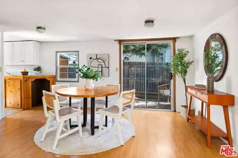 Dining - 335 5th Ave, Venice, CA 90291 photo 3 of 3