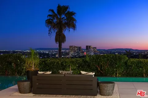 1251 Shadow Hill Way, Beverly Hills, CA 90210
