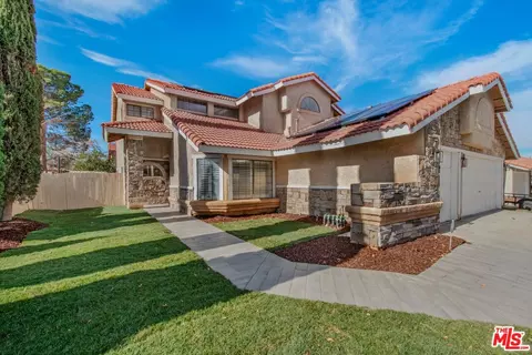 37831 Boxthorn St, Palmdale, CA 93552